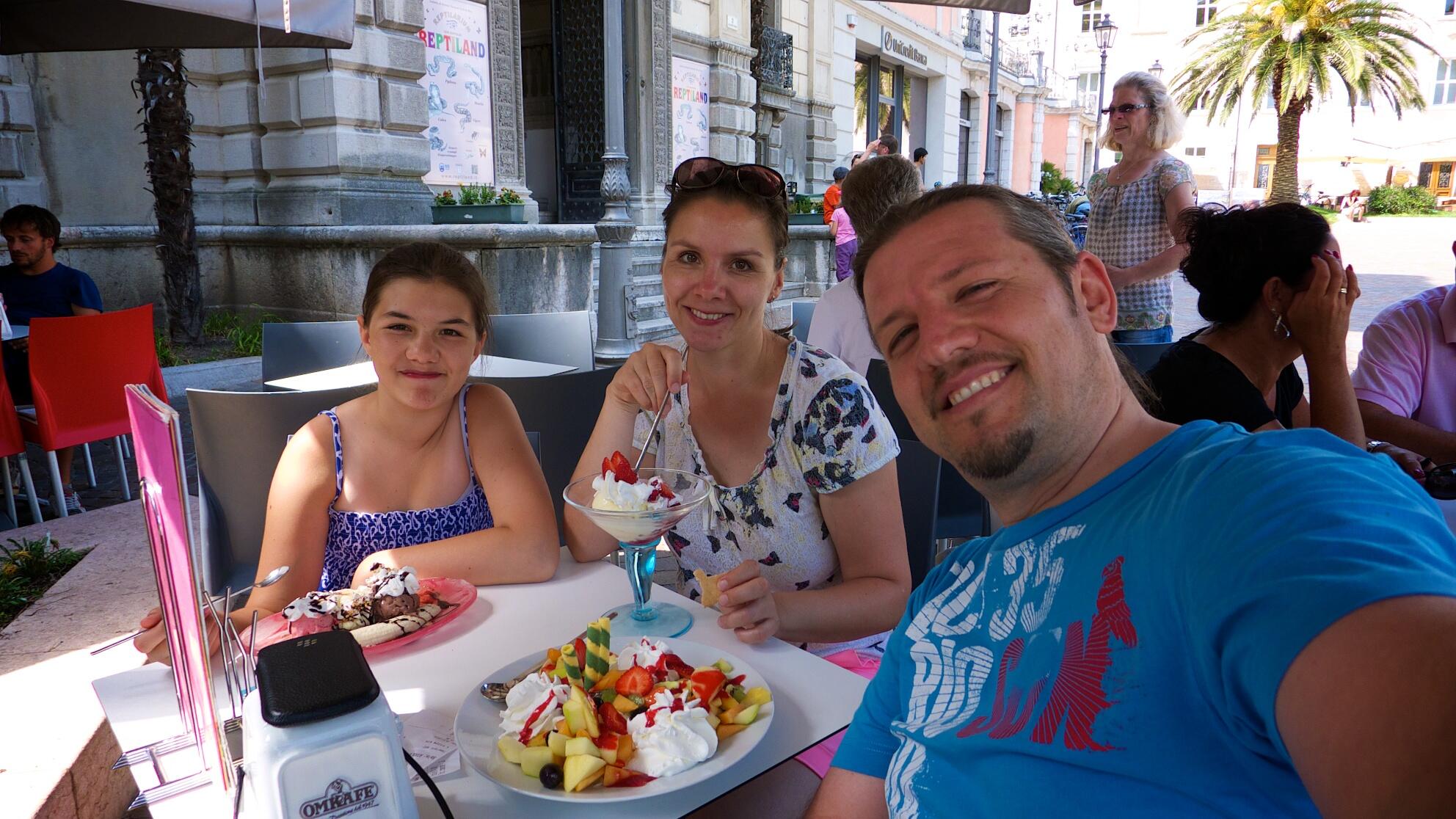 Bild ohne Beschreibung Bild ohne Beschreibung