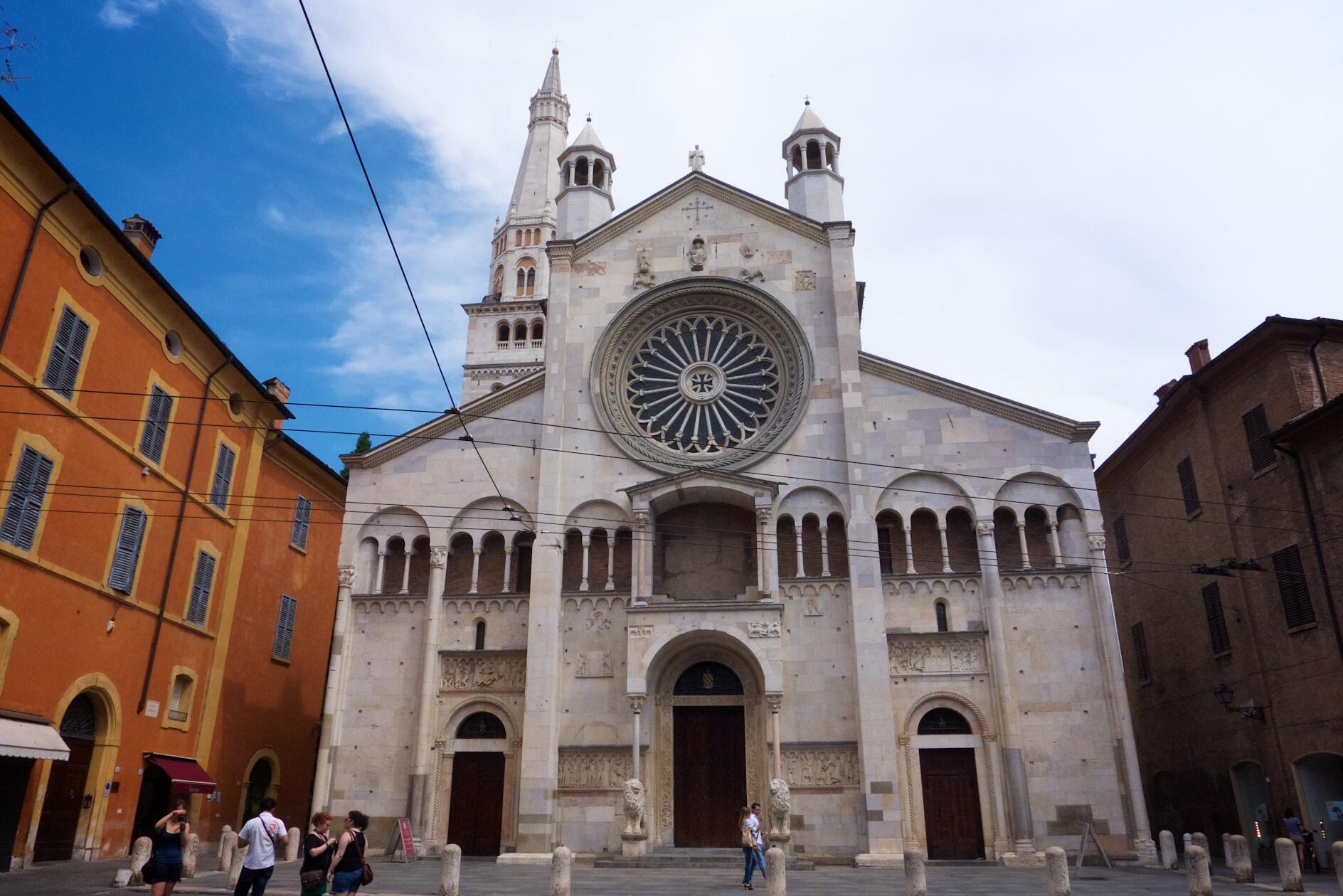 Bild ohne Beschreibung Bild ohne Beschreibung