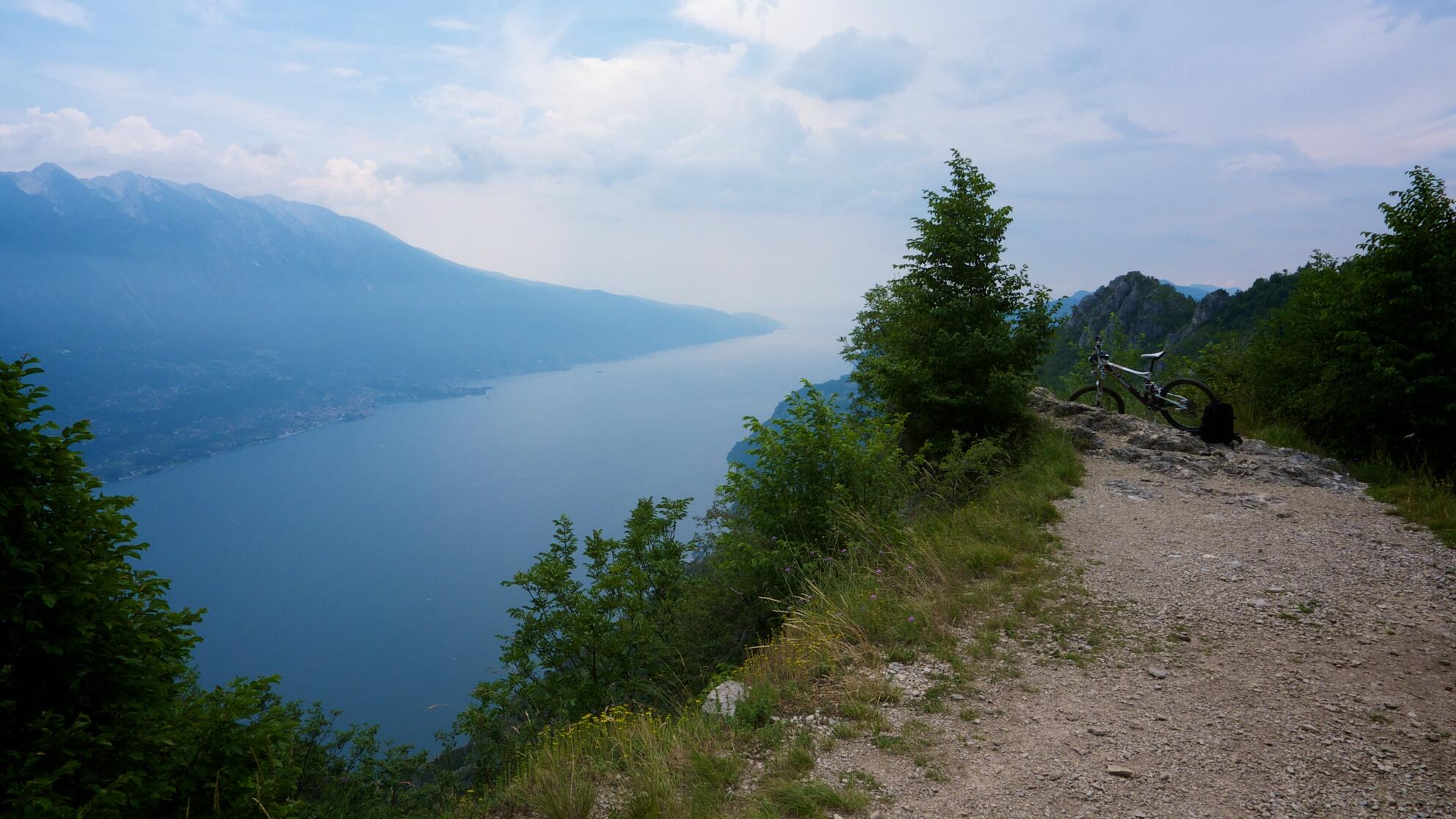 Bild ohne Beschreibung Bild ohne Beschreibung