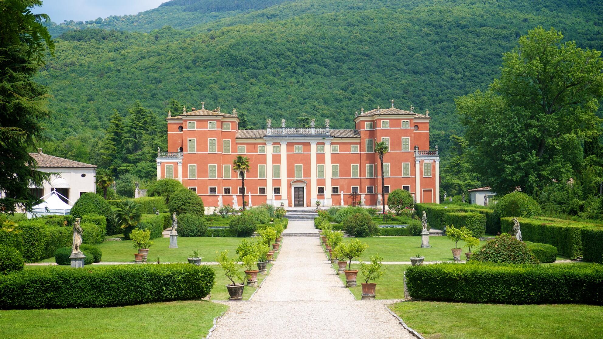 Bild ohne Beschreibung Bild ohne Beschreibung