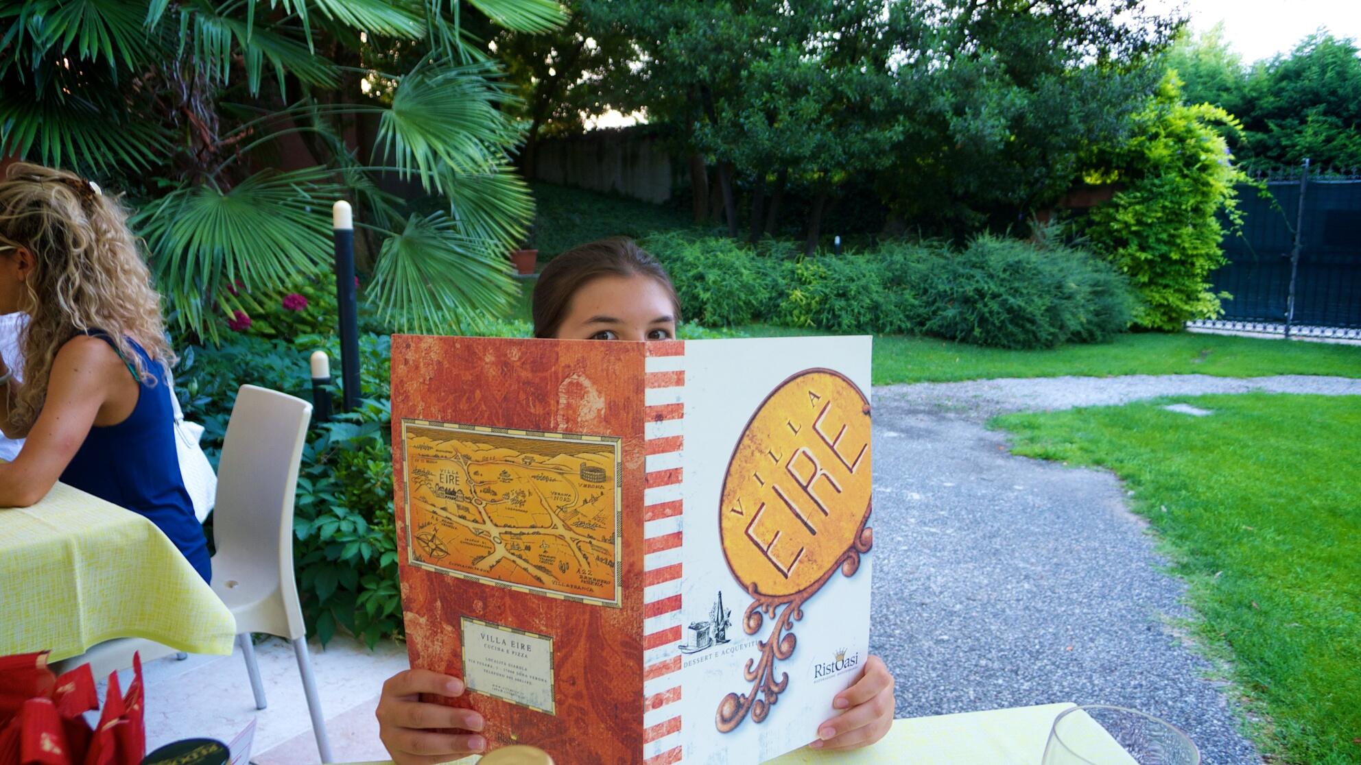 Bild ohne Beschreibung Bild ohne Beschreibung