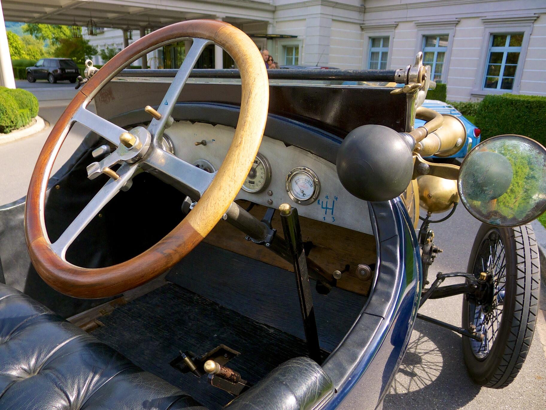 Bild ohne Beschreibung