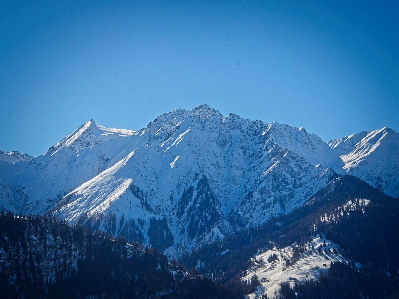 Bild ohne Beschreibung Bild ohne Beschreibung