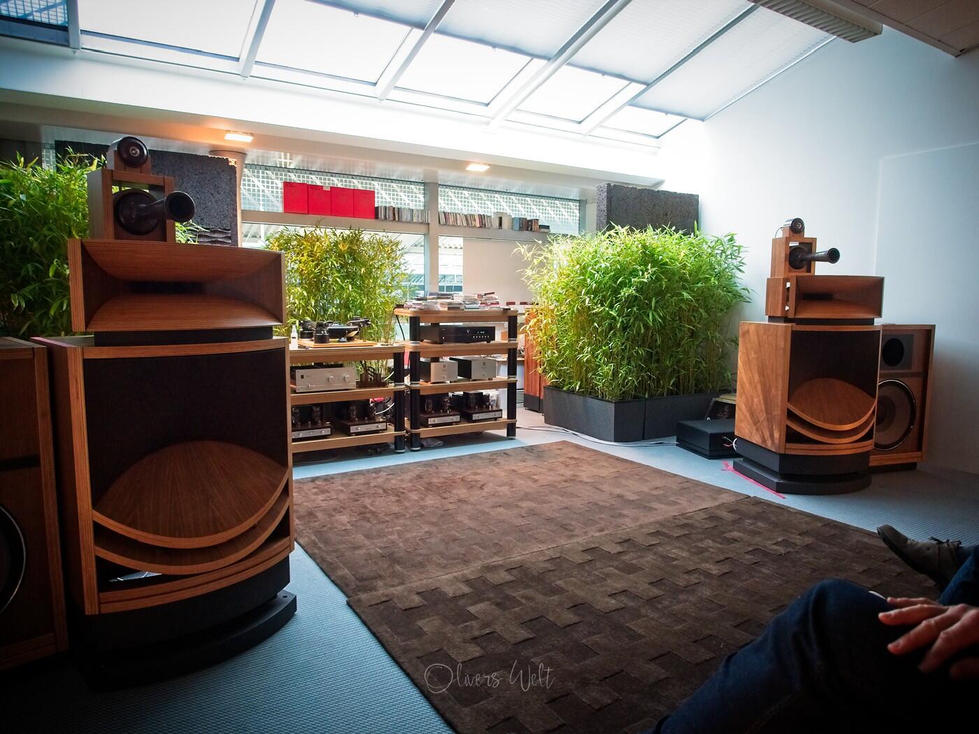 Bild ohne Beschreibung Bild ohne Beschreibung