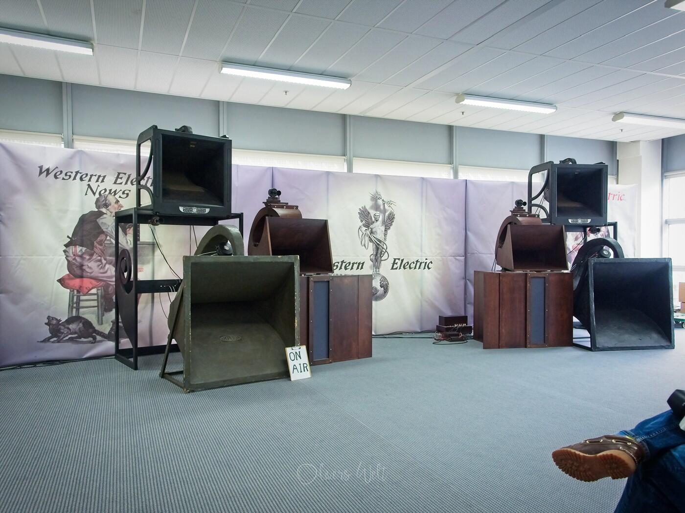 Bild ohne Beschreibung Bild ohne Beschreibung