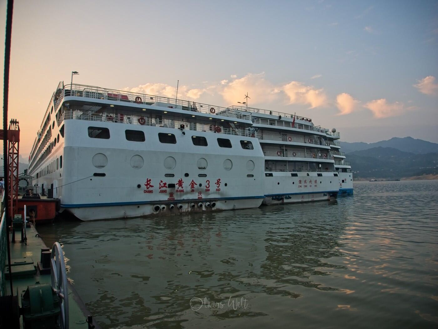 Bild ohne Beschreibung Bild ohne Beschreibung