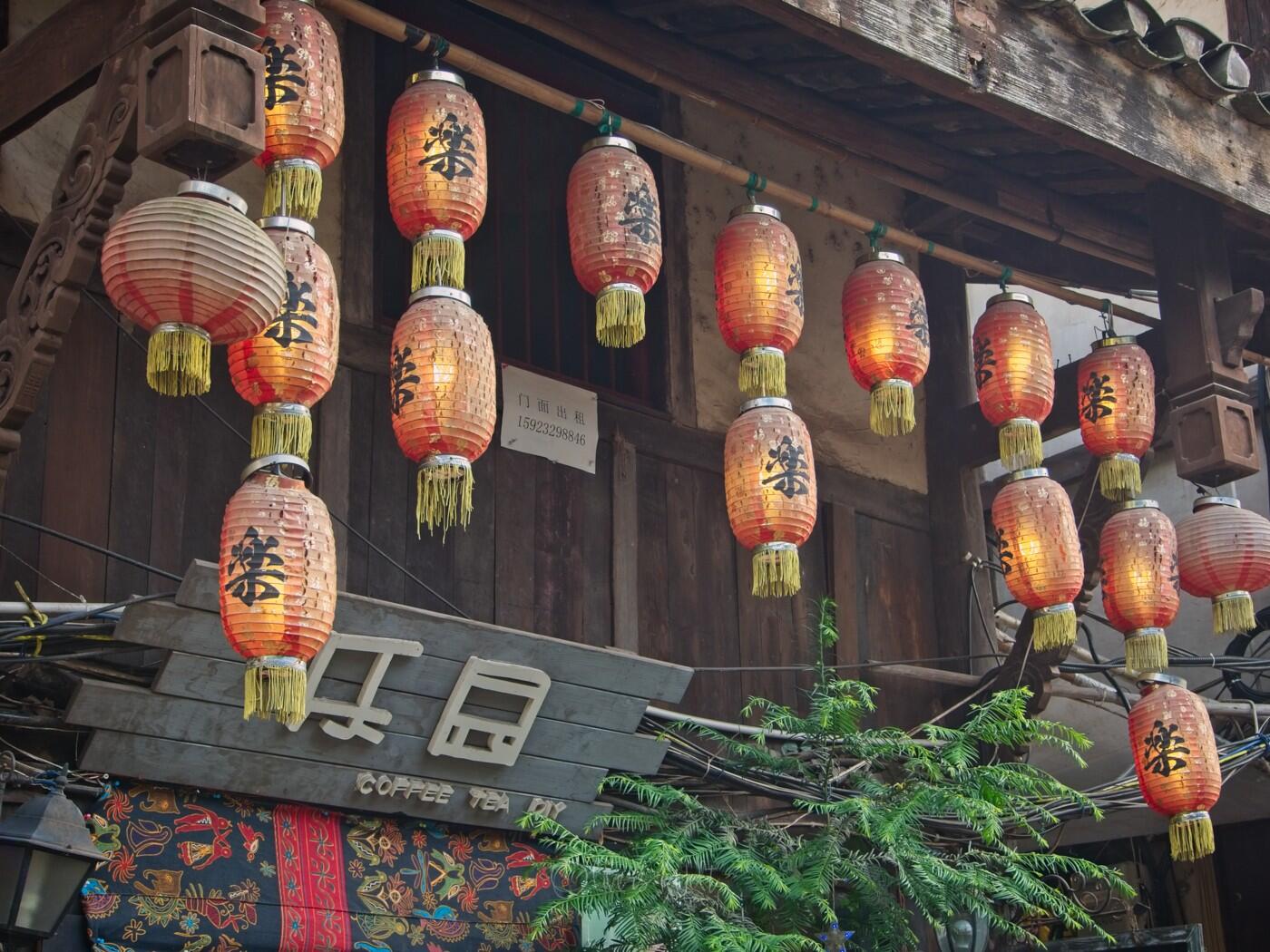 Bild ohne Beschreibung Bild ohne Beschreibung