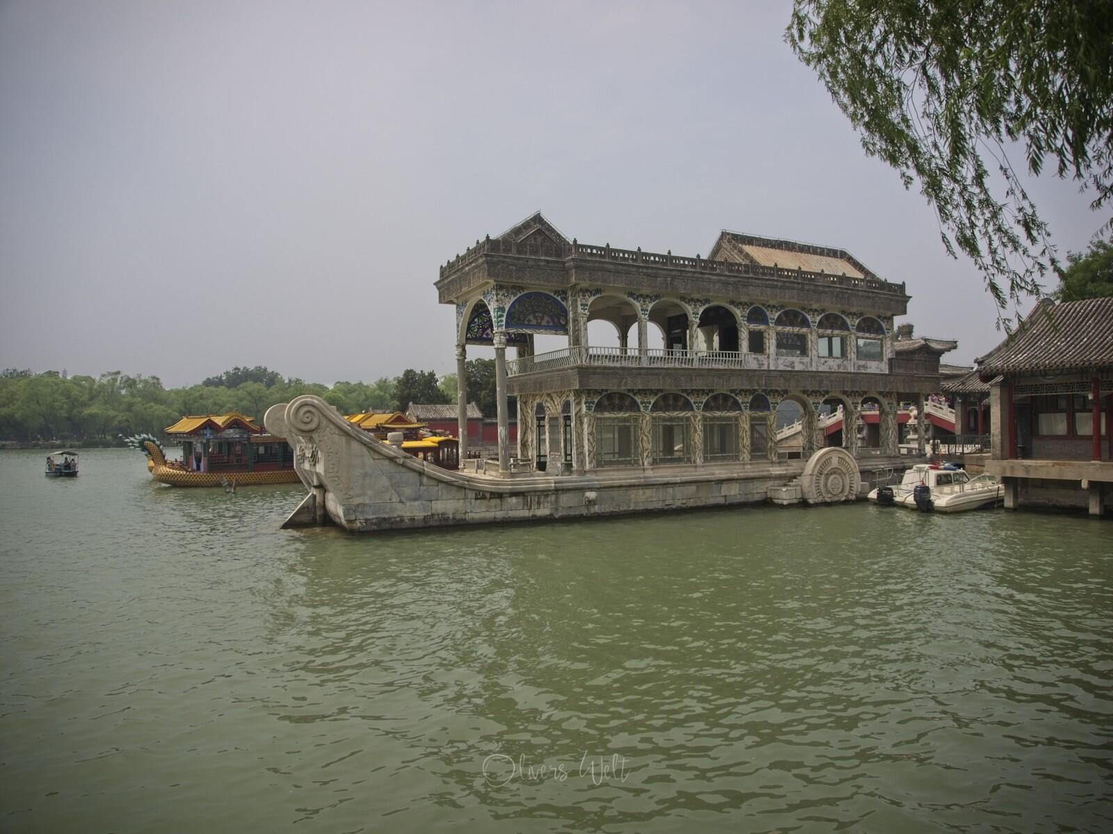 Bild ohne Beschreibung Bild ohne Beschreibung