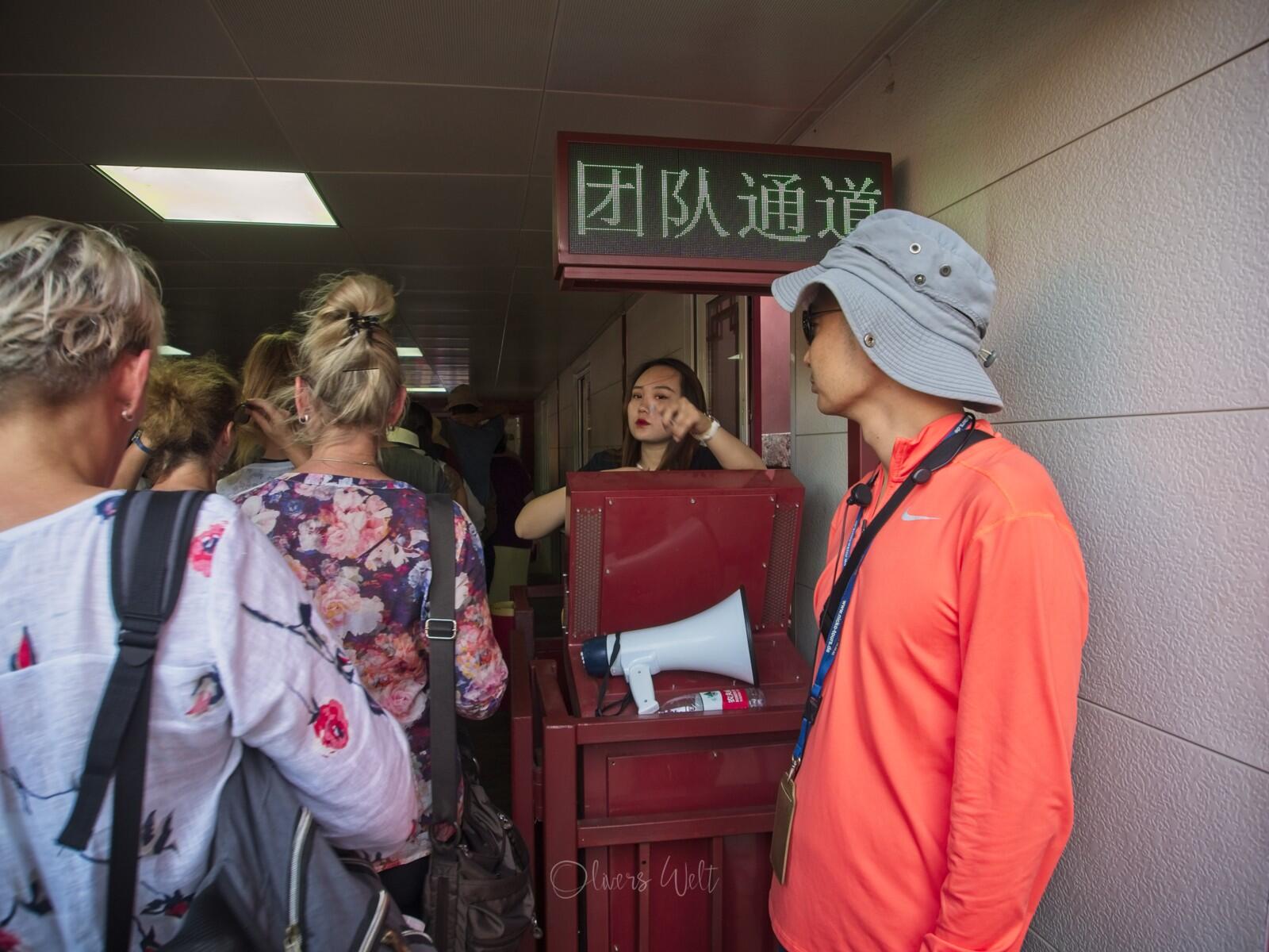 Bild ohne Beschreibung Bild ohne Beschreibung