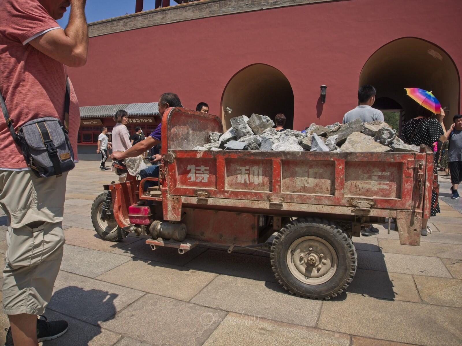 Bild ohne Beschreibung Bild ohne Beschreibung