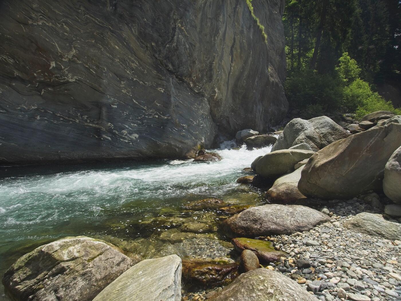 Bild ohne Beschreibung Bild ohne Beschreibung