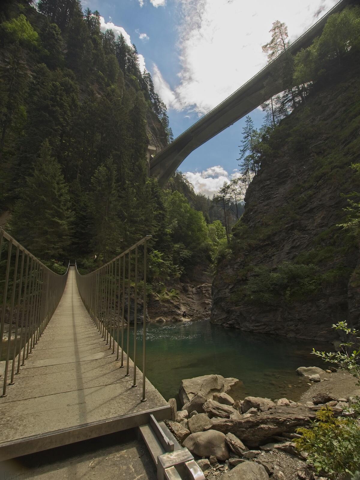 Bild ohne Beschreibung Bild ohne Beschreibung