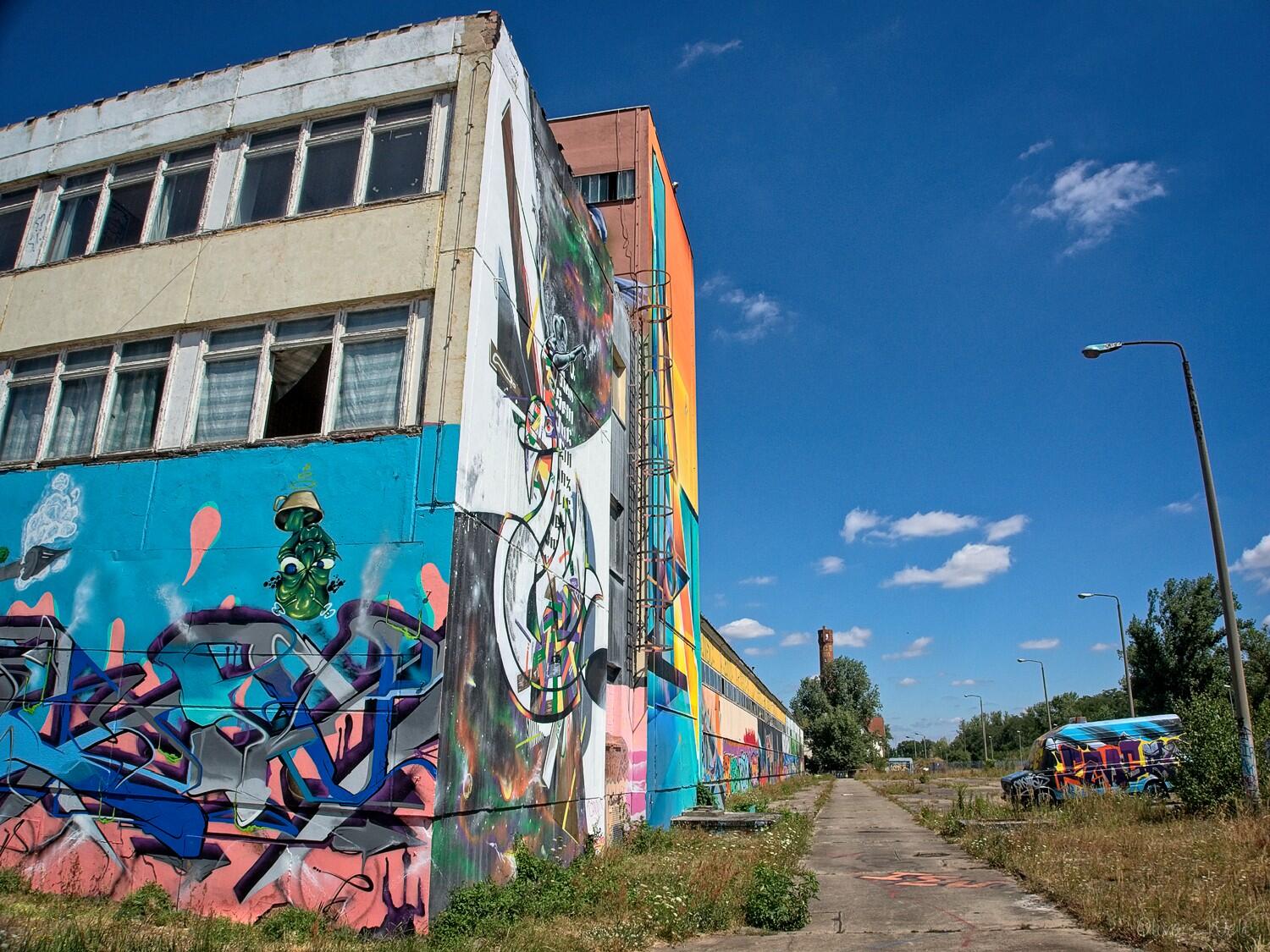 Bild ohne Beschreibung Bild ohne Beschreibung