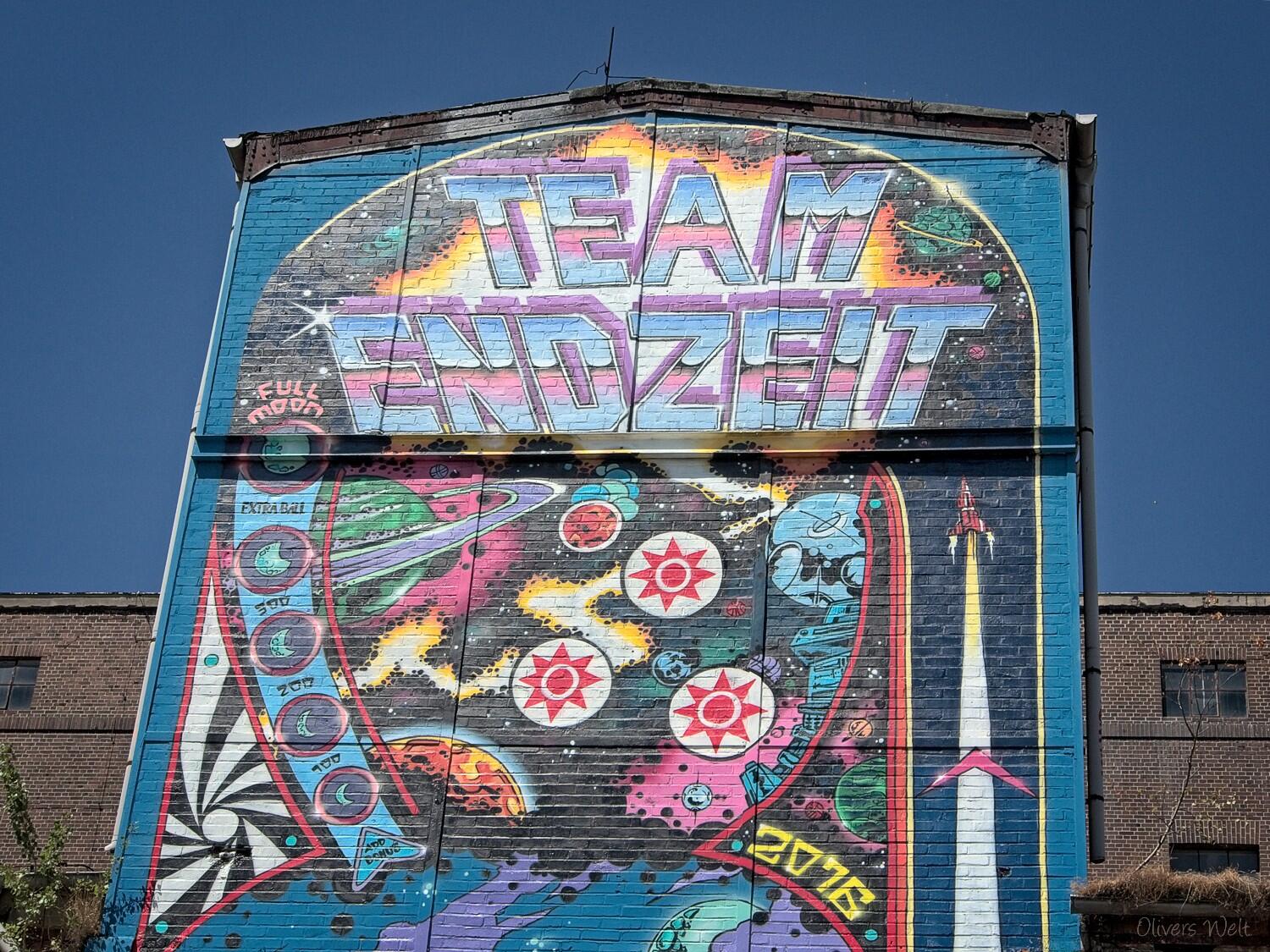 Bild ohne Beschreibung Bild ohne Beschreibung