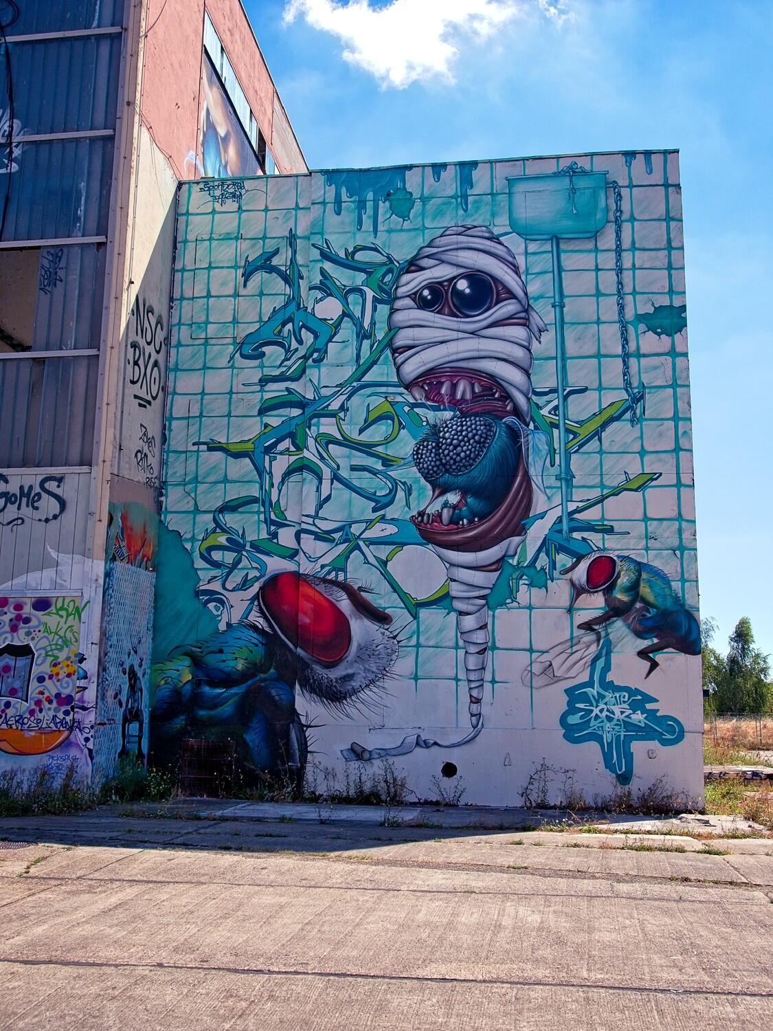 Bild ohne Beschreibung Bild ohne Beschreibung