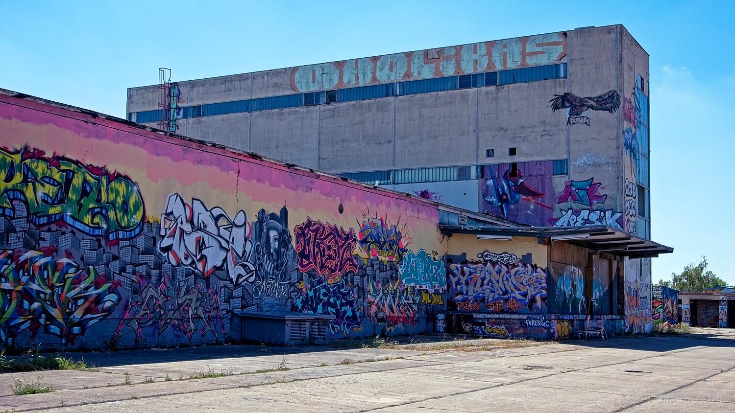 Bild ohne Beschreibung Bild ohne Beschreibung