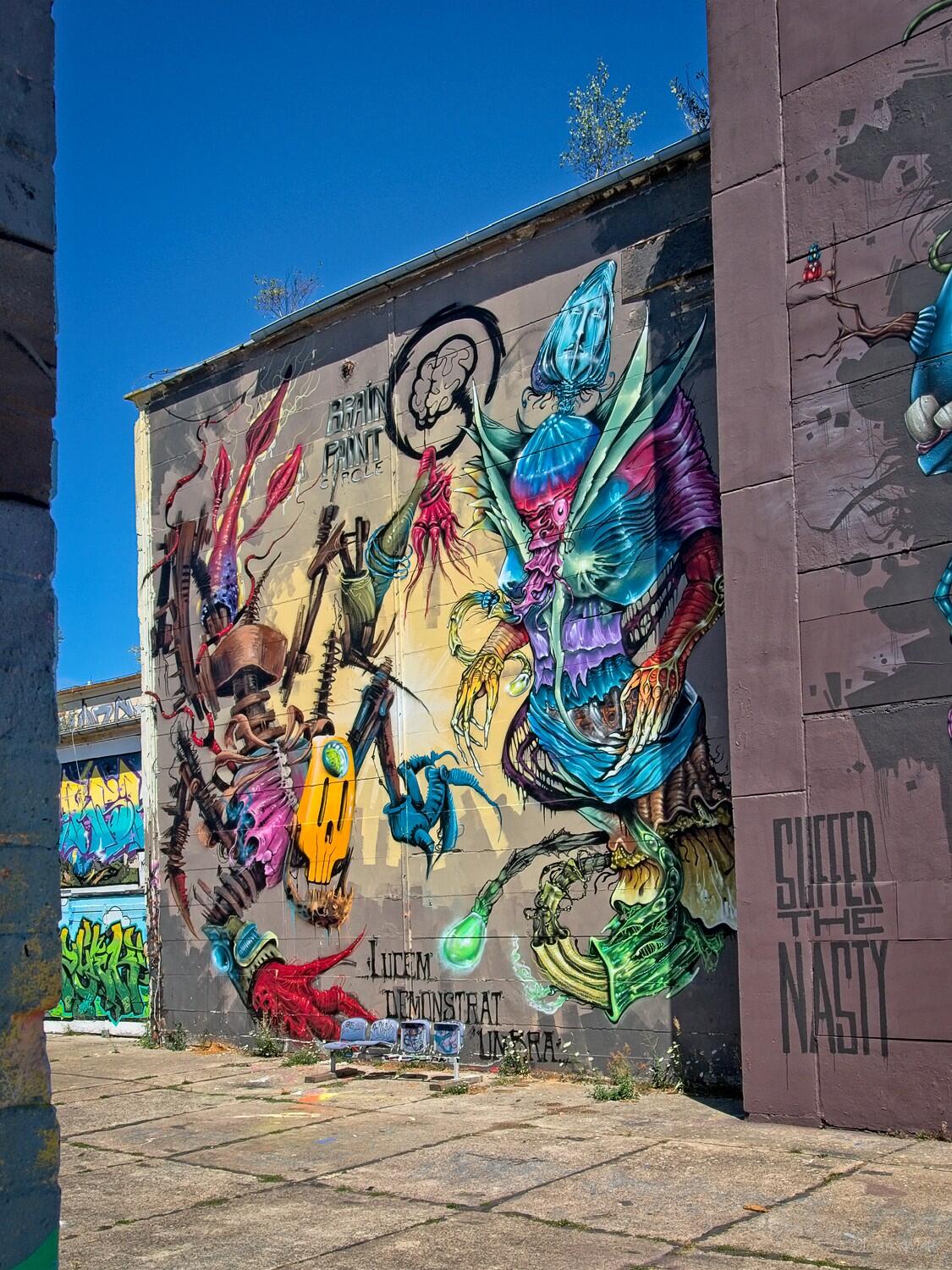 Bild ohne Beschreibung Bild ohne Beschreibung