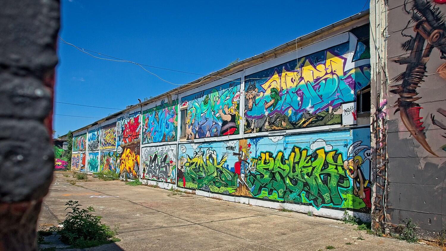 Bild ohne Beschreibung Bild ohne Beschreibung