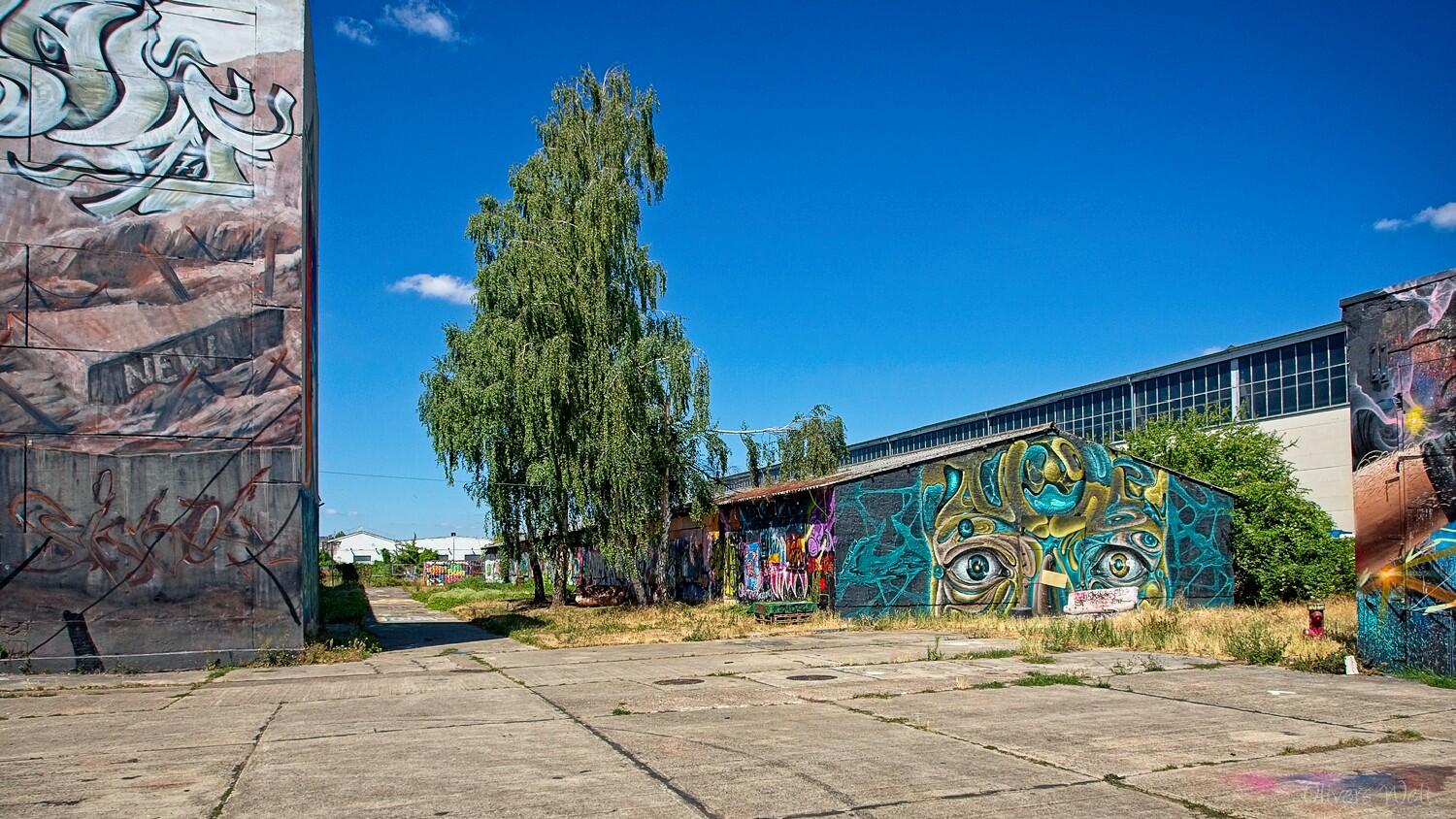 Bild ohne Beschreibung Bild ohne Beschreibung