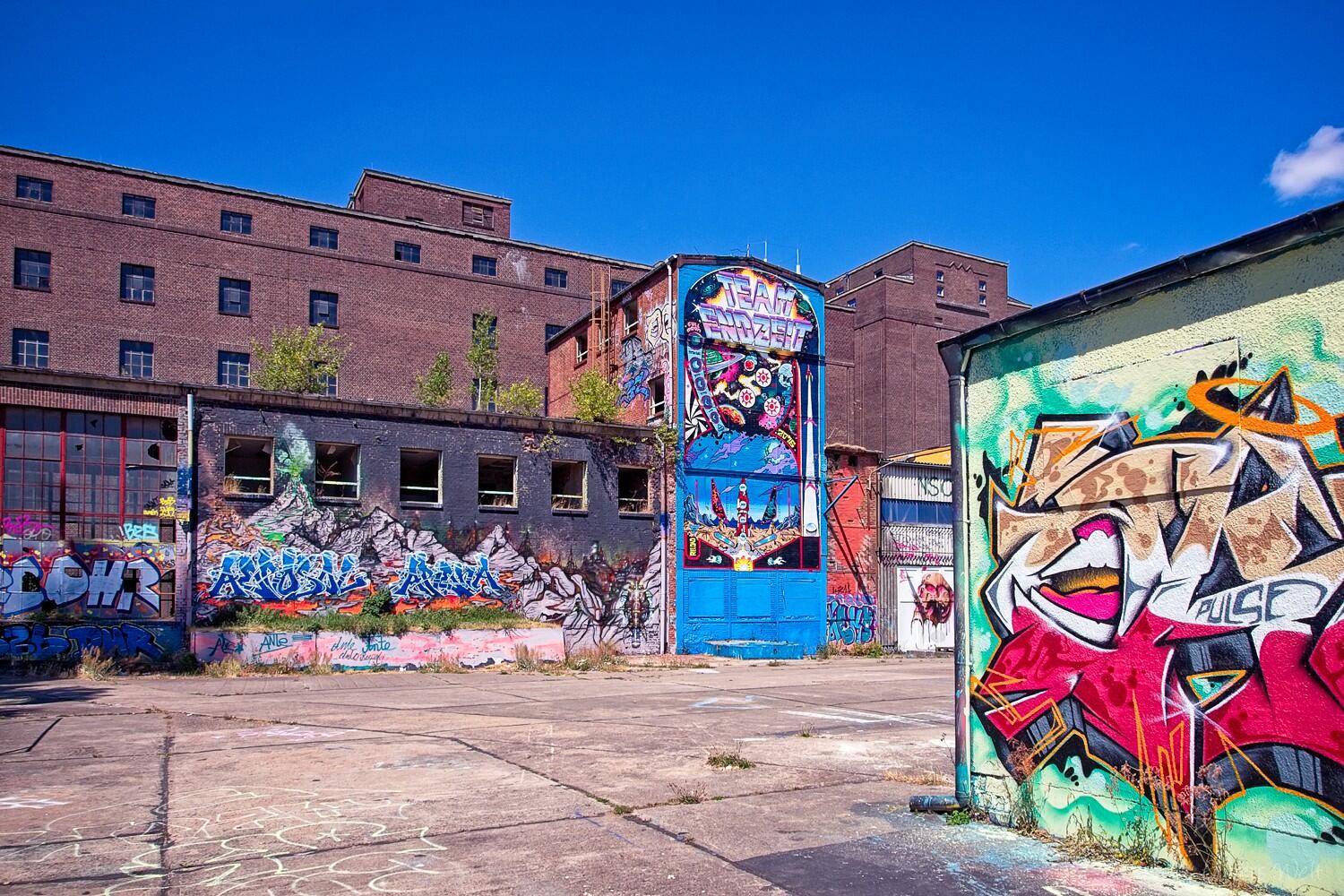 Bild ohne Beschreibung Bild ohne Beschreibung