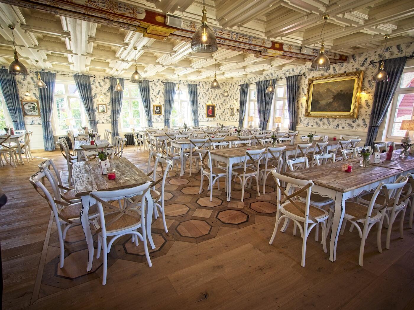 Bild ohne Beschreibung Bild ohne Beschreibung