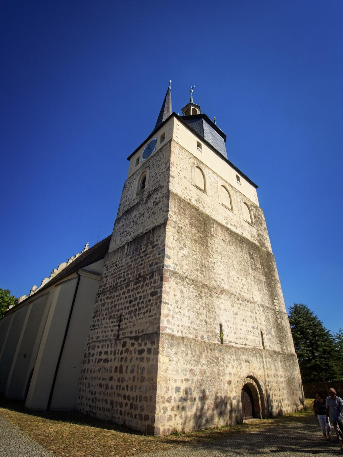 Bild ohne Beschreibung Bild ohne Beschreibung