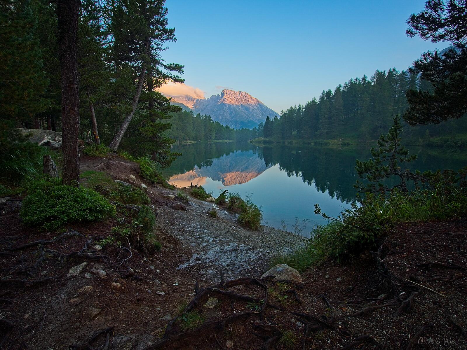 Bild ohne Beschreibung Bild ohne Beschreibung