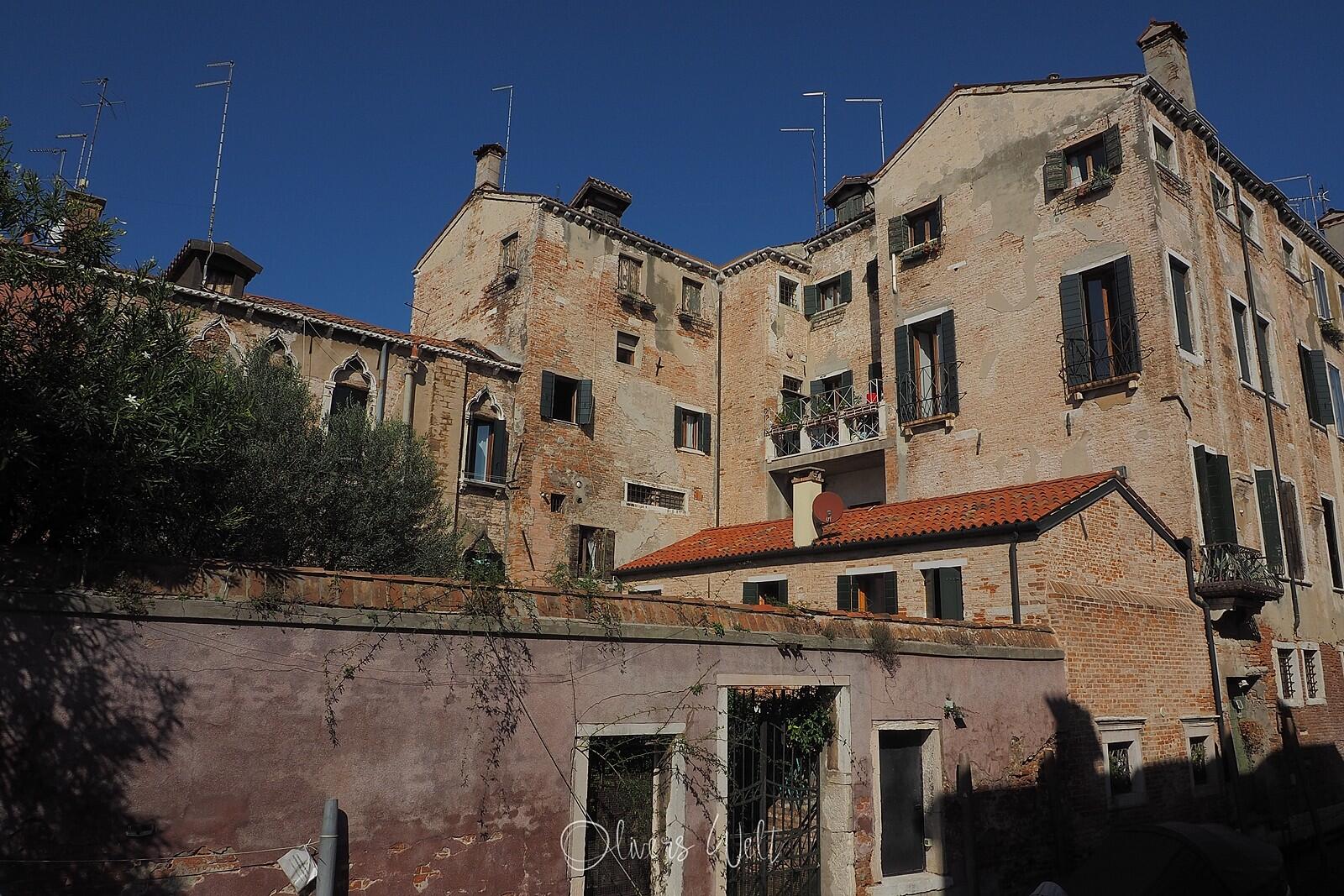 Bild ohne Beschreibung Bild ohne Beschreibung