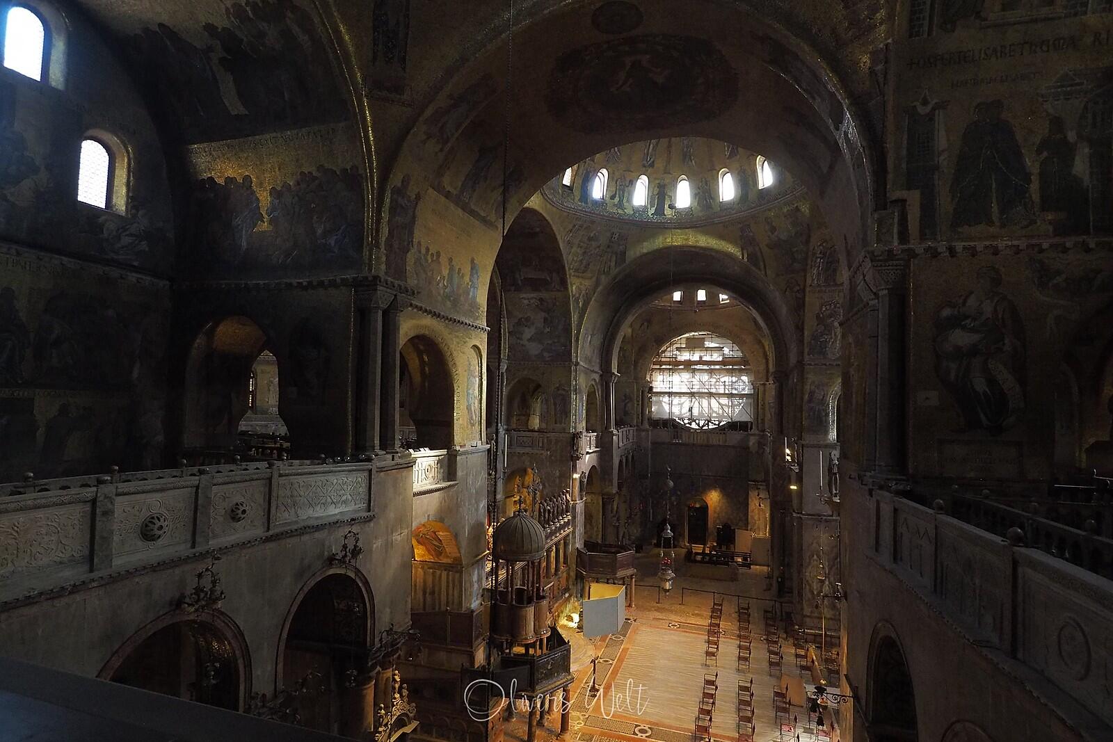 Bild ohne Beschreibung Bild ohne Beschreibung