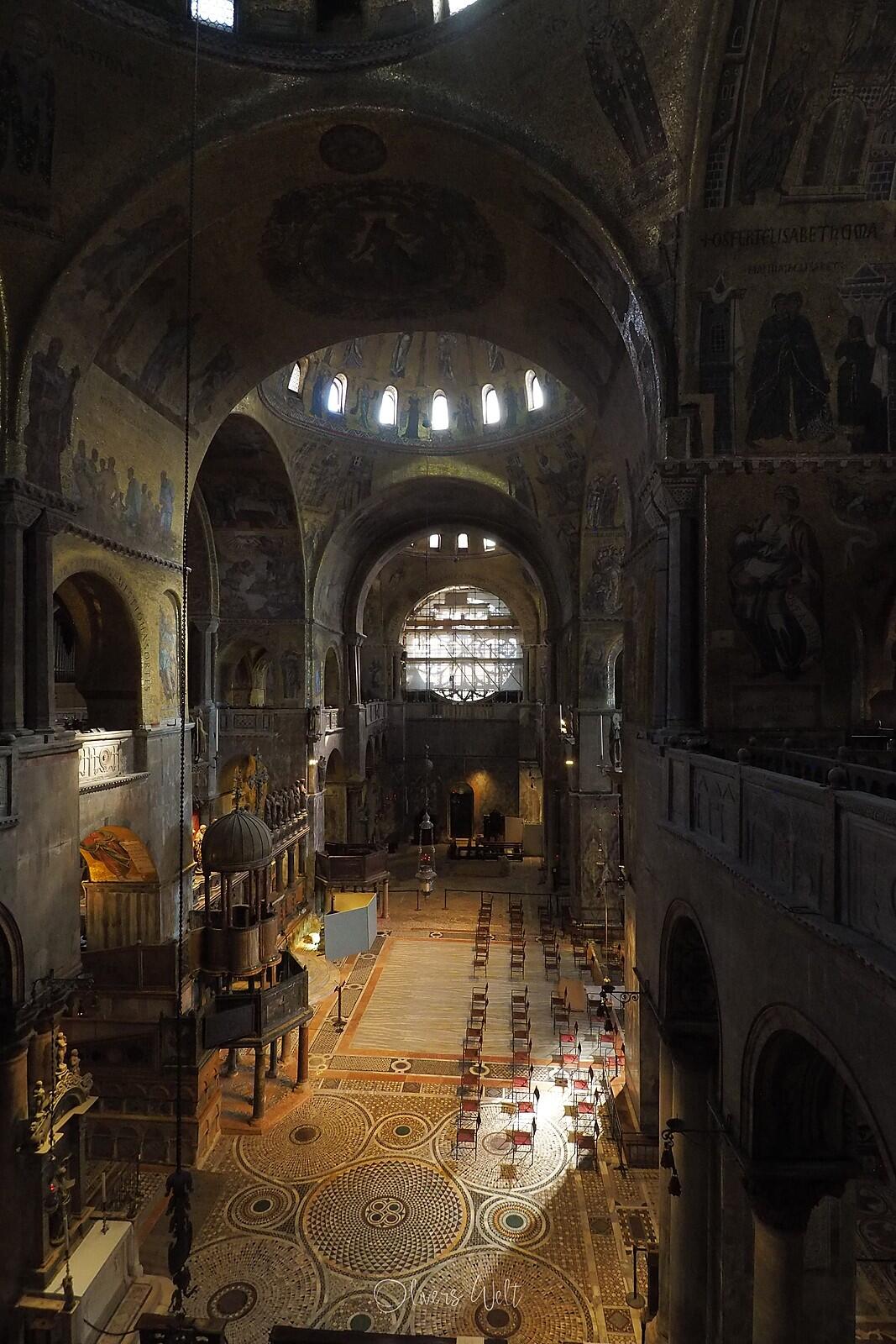 Bild ohne Beschreibung Bild ohne Beschreibung