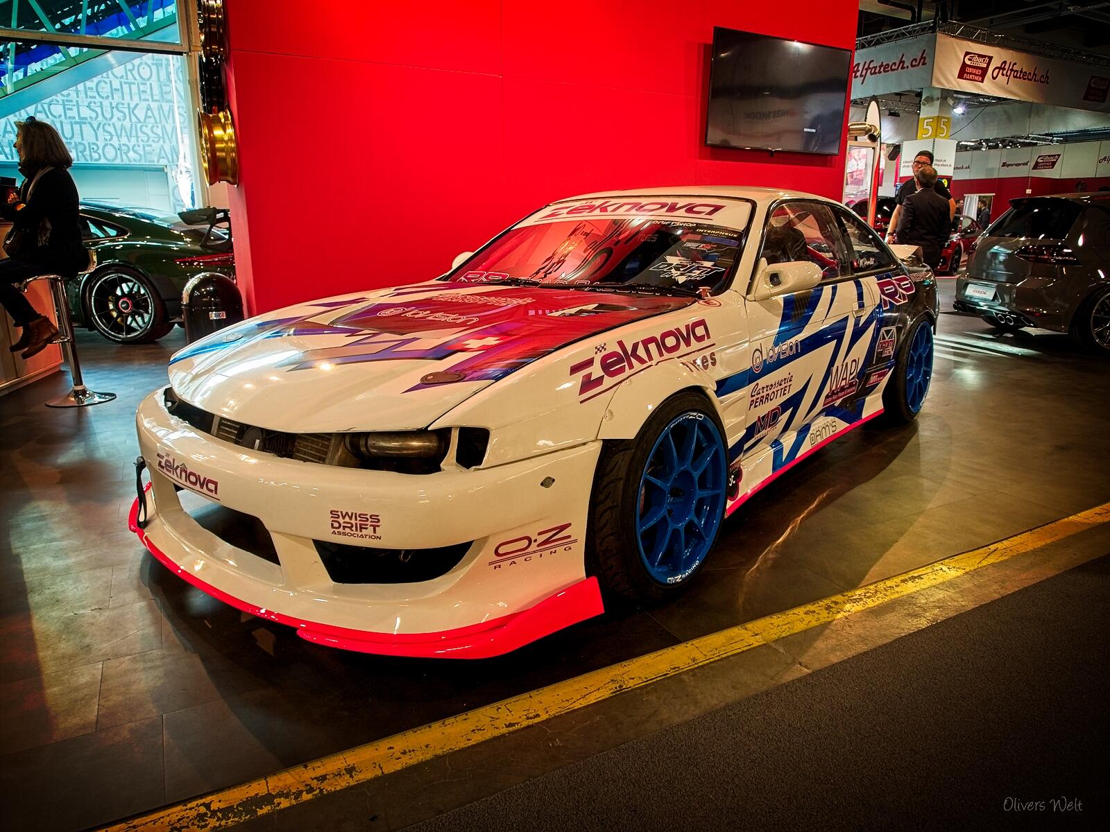 Bild ohne Beschreibung Bild ohne Beschreibung