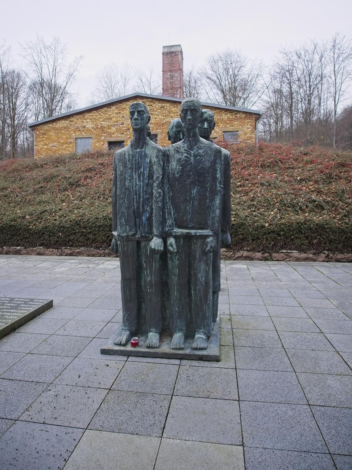 Bild ohne Beschreibung Bild ohne Beschreibung