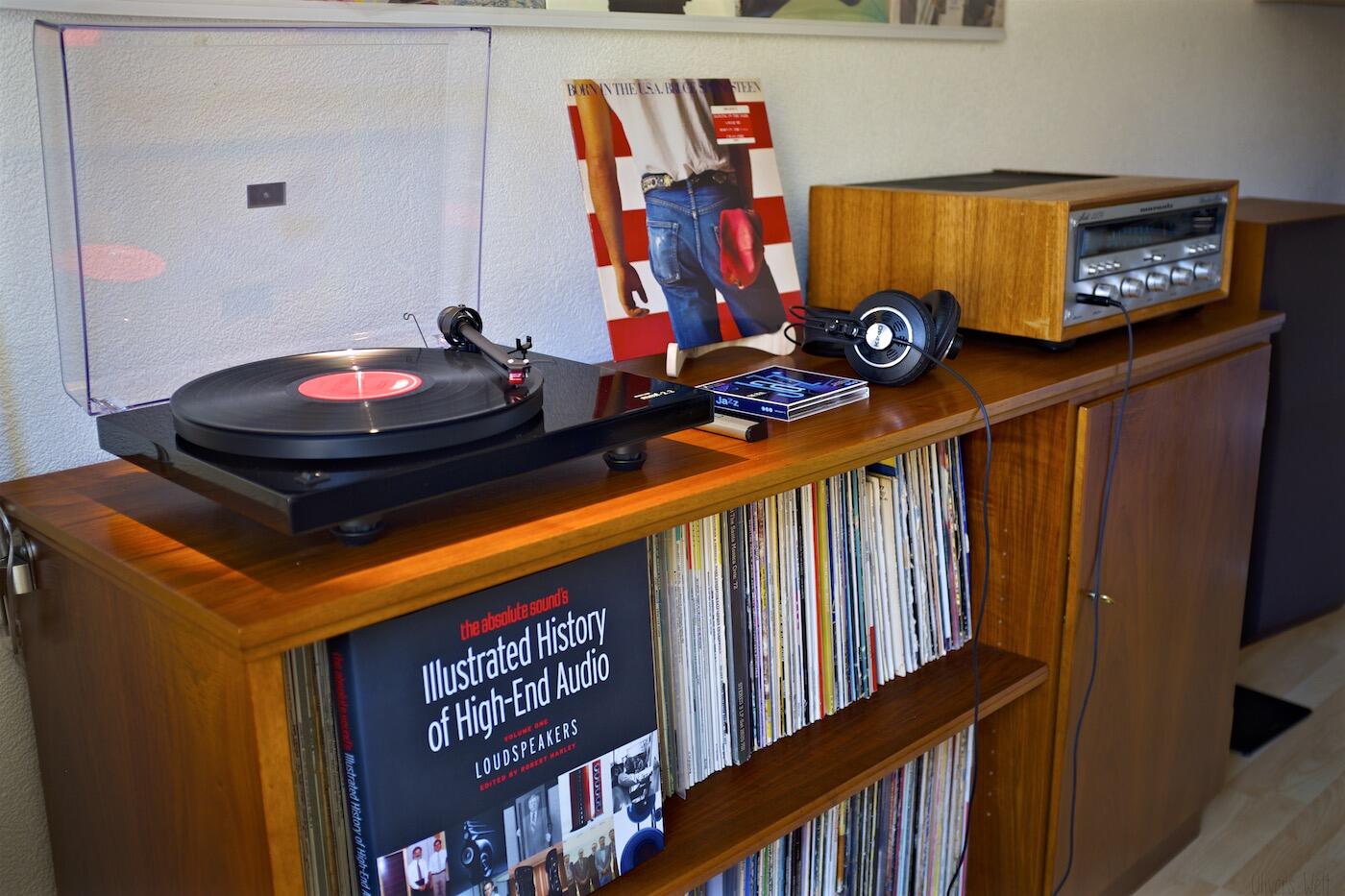 Plattenspieler-Music-Hall-mmf2.2-Vintage-Hifi-Setup-Vinyl-Recordplayer 16 Plattenspieler-Music-Hall-mmf2.2-Vintage-Hifi-Setup-Vinyl-Recordplayer 16