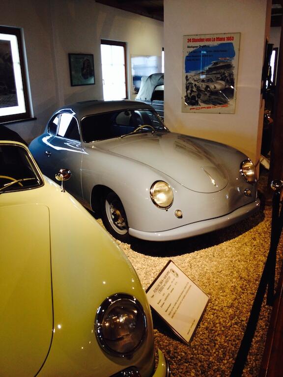 Bild ohne Beschreibung Bild ohne Beschreibung