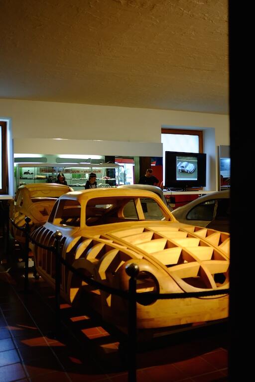 Bild ohne Beschreibung Bild ohne Beschreibung