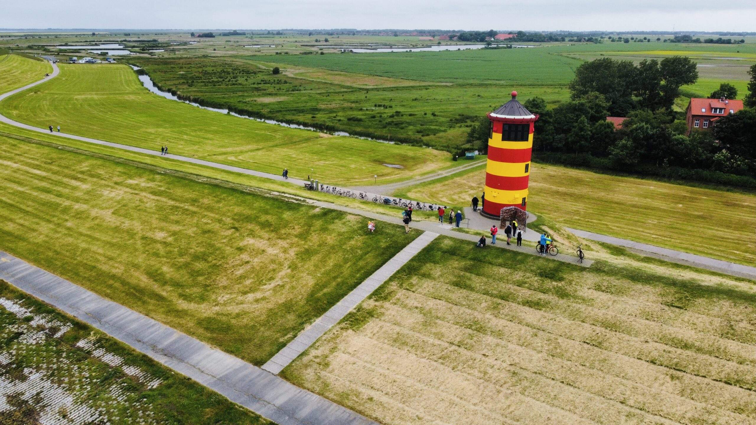 Bild ohne Beschreibung Bild ohne Beschreibung