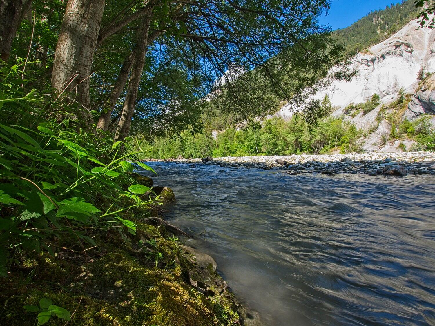 Bild ohne Beschreibung Bild ohne Beschreibung