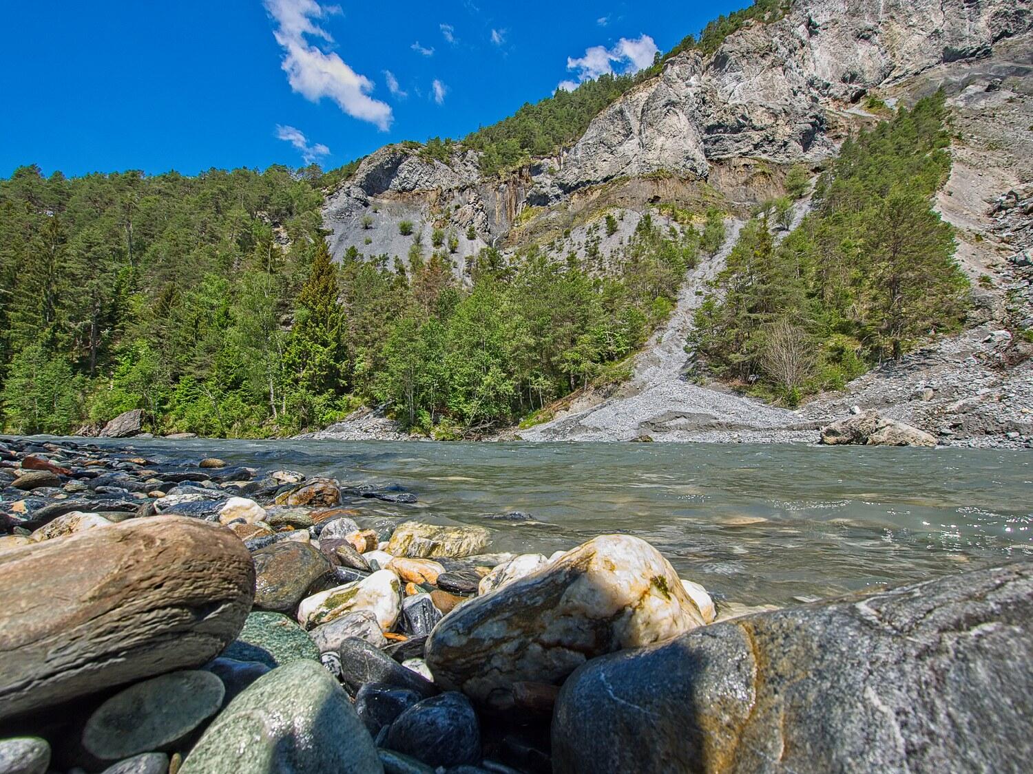Bild ohne Beschreibung Bild ohne Beschreibung