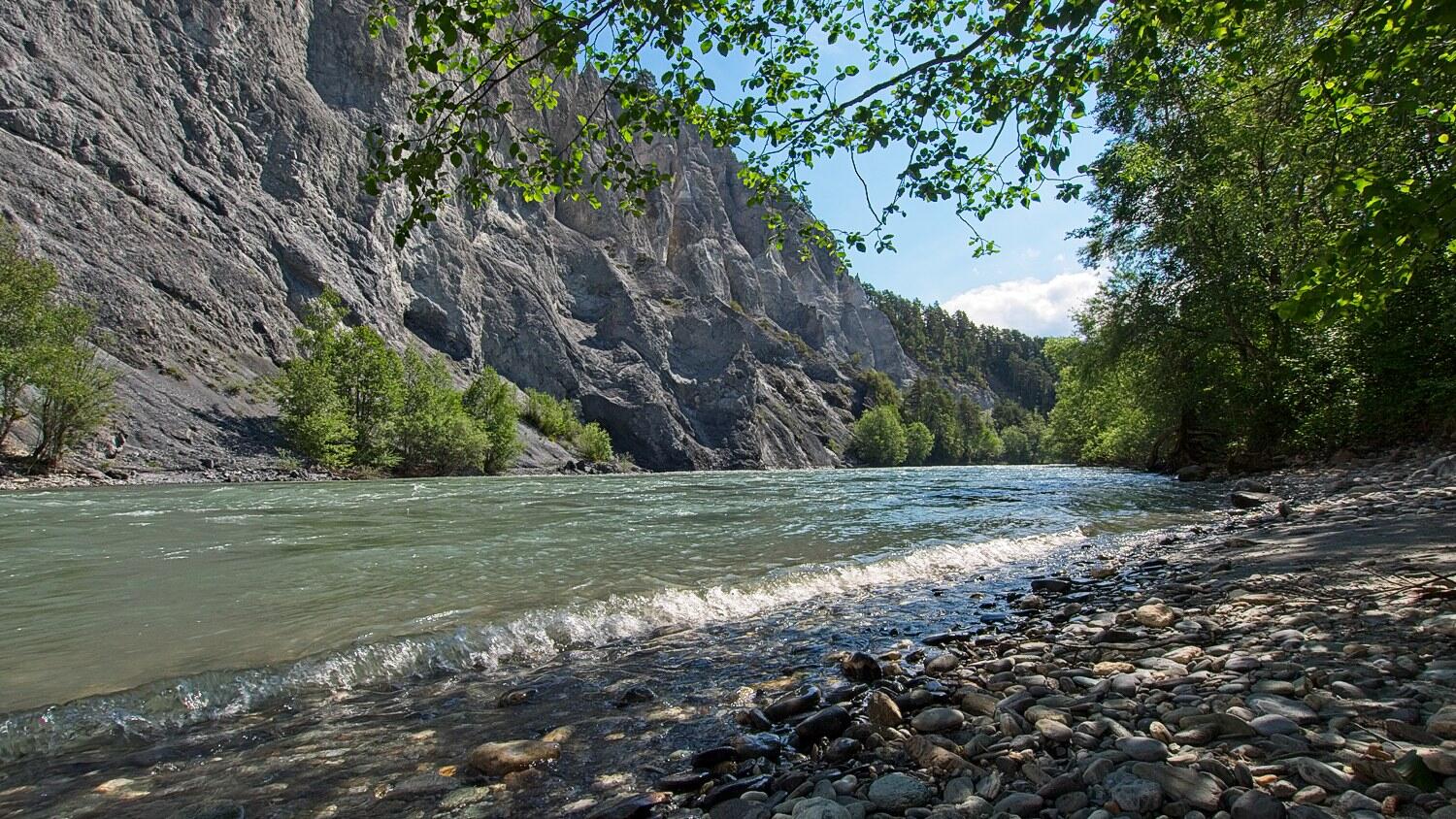 Bild ohne Beschreibung Bild ohne Beschreibung