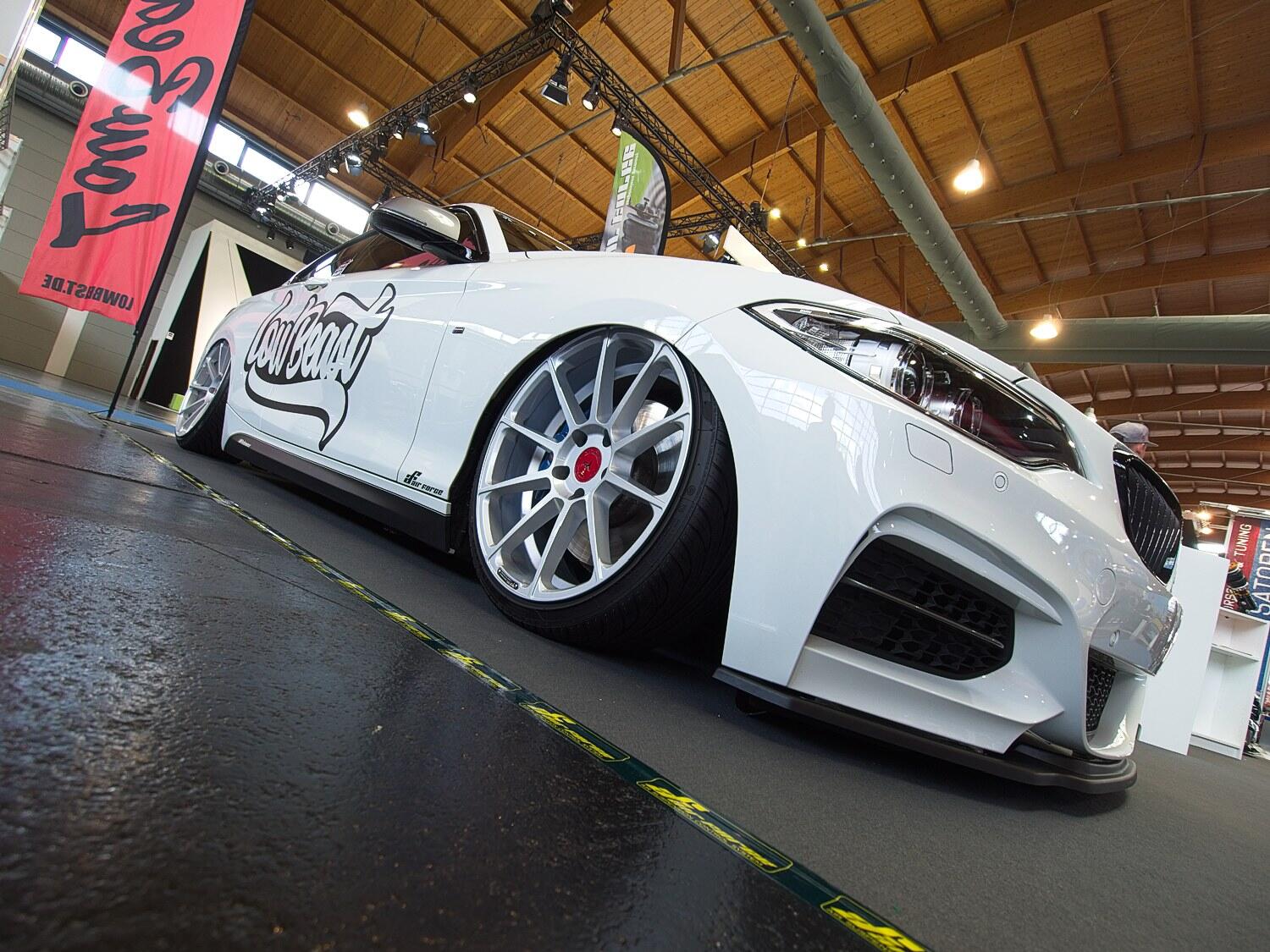 Bild ohne Beschreibung Bild ohne Beschreibung