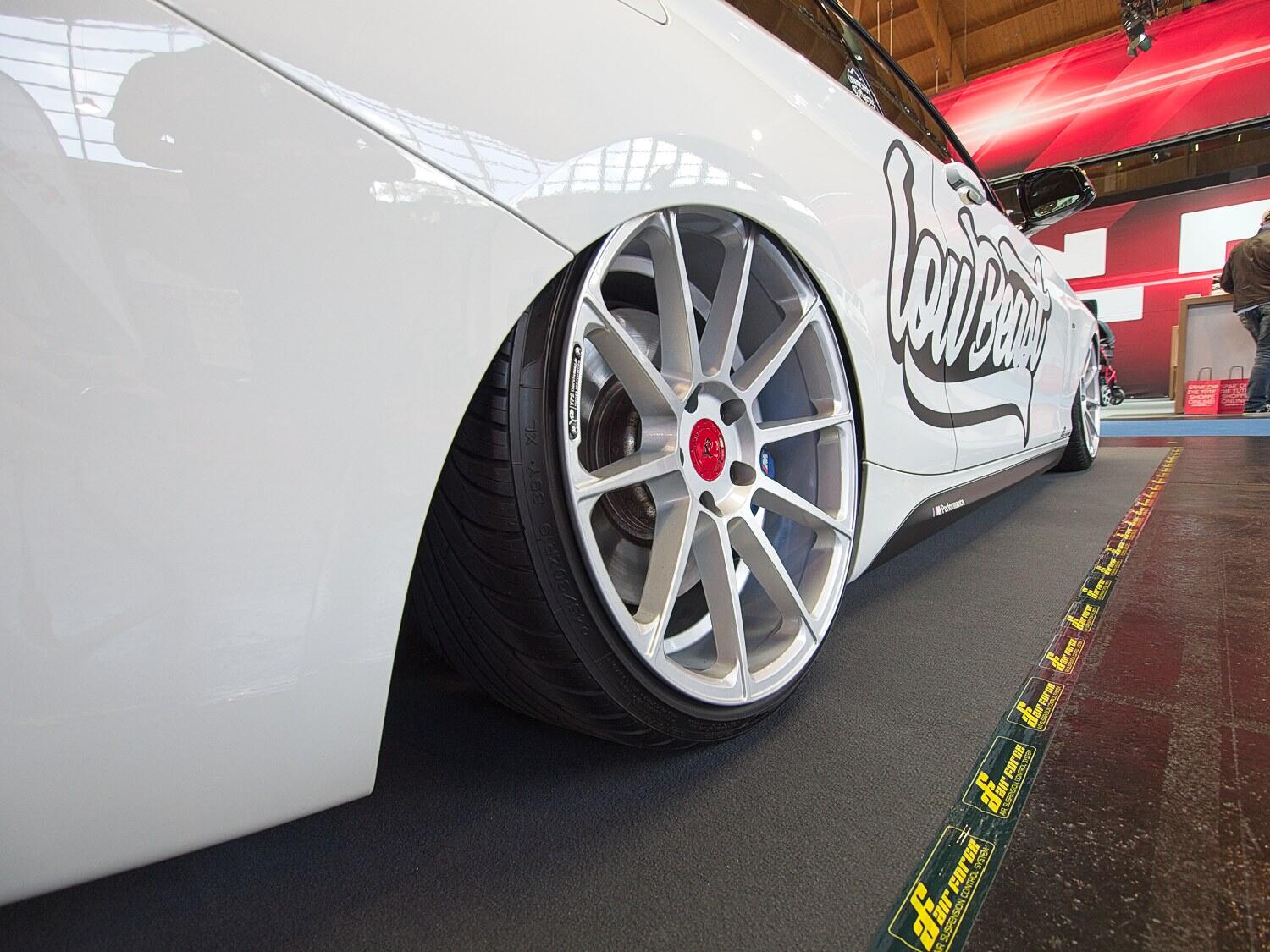 Bild ohne Beschreibung Bild ohne Beschreibung