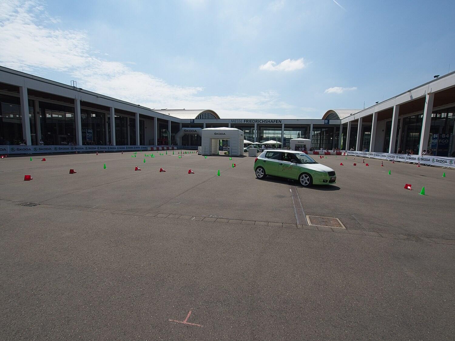 Bild ohne Beschreibung Bild ohne Beschreibung