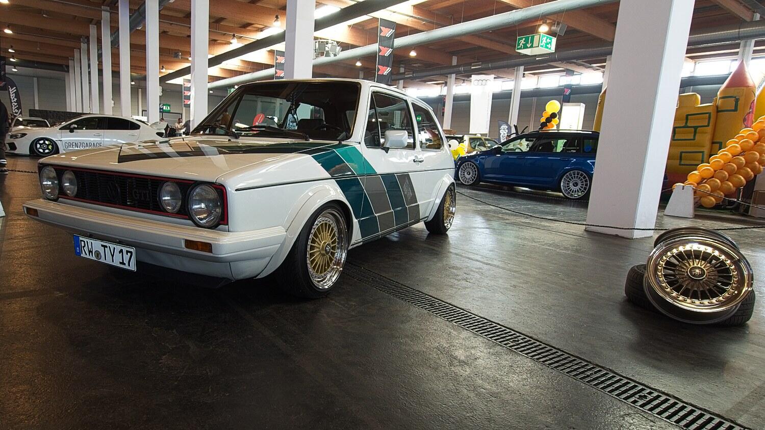 Bild ohne Beschreibung Bild ohne Beschreibung