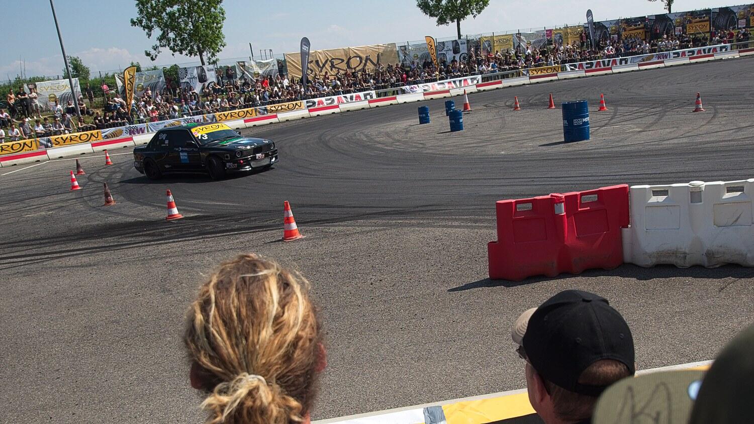 Bild ohne Beschreibung Bild ohne Beschreibung