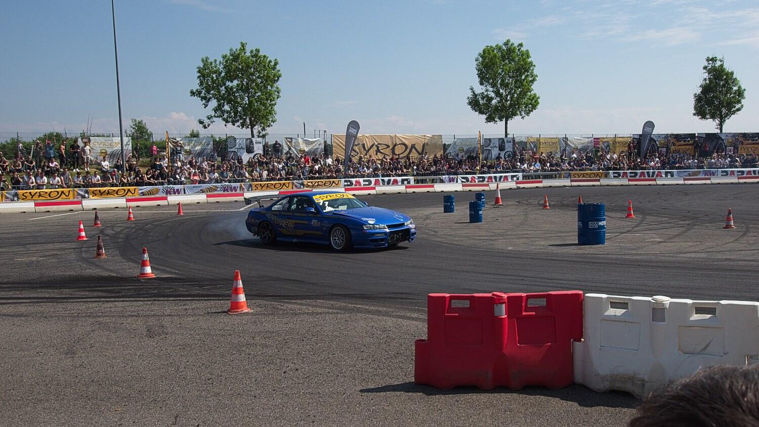 Bild ohne Beschreibung Bild ohne Beschreibung