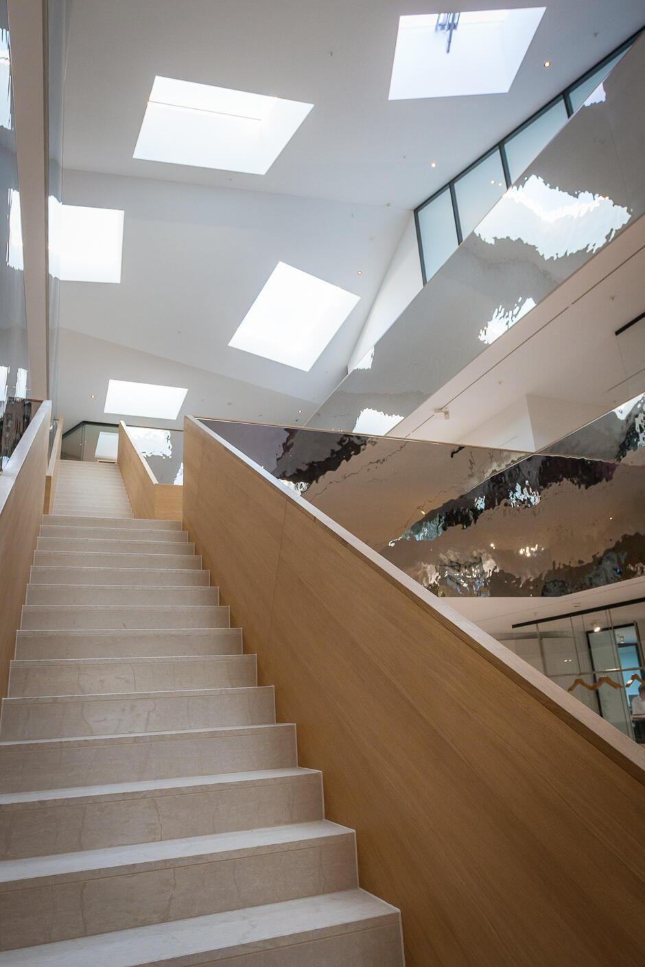 Vaduz-First Advisory Group-3929