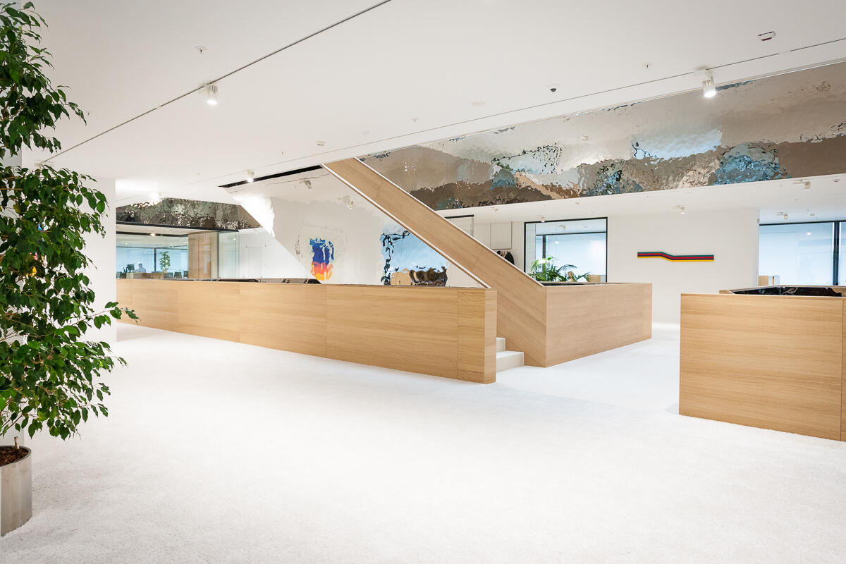 Vaduz-First Advisory Group-3940