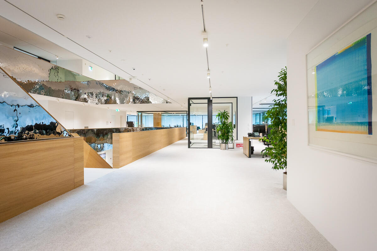 Vaduz-First Advisory Group-3941