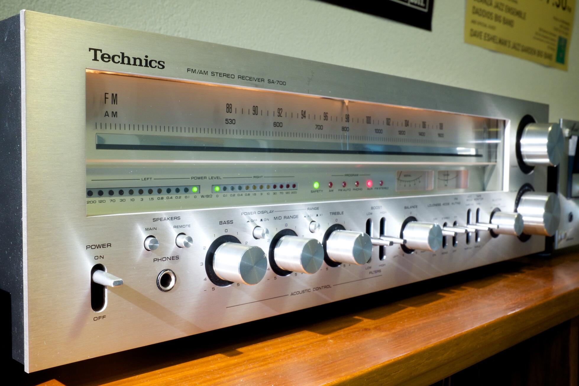 Vintage-Hifi_Akai_GX-365DB_Pioneer_SX-424_Technics_SA-700_Marantz_2238_Woodcase_WC22 10 Vintage-Hifi_Akai_GX-365DB_Pioneer_SX-424_Technics_SA-700_Marantz_2238_Woodcase_WC22 10