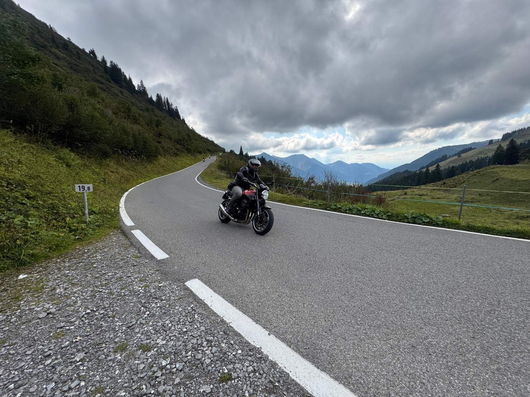 b2df622d dead 4cc5 a0cb 1f4c0b5eb351.jpg compressed